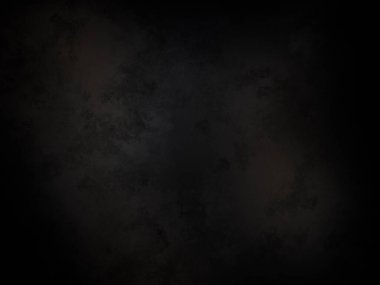 Karanlık gökyüzü ve aydınlığı olan siyah bir arkaplan.