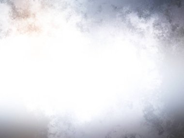 Bir adam elinde tenis raketi tutuyor.