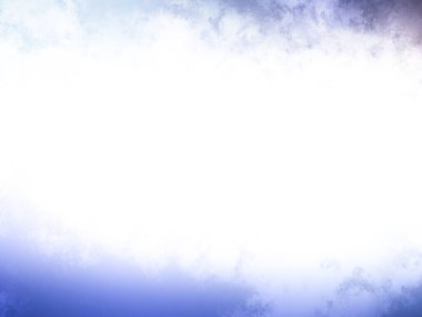 Karlı bir yüzeyde snowboard süren bir insan.