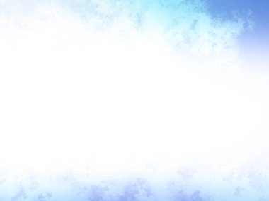 Karlı bir yüzeyde snowboard süren bir insan.