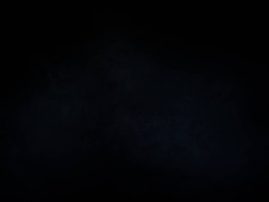 Beyaz ve kırmızı saati olan siyah bir arkaplan.