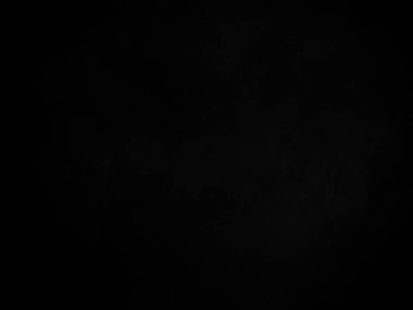 Beyaz ve kırmızı saati olan siyah bir arkaplan.