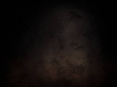 Siyah duvarı ve beyaz ışığı olan karanlık bir oda.