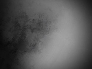 Sörf tahtasındaki birinin siyah beyaz fotoğrafı.