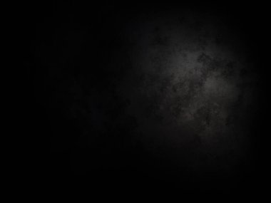 Karanlık gökyüzü ve aydınlığı olan siyah bir arkaplan.