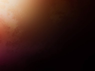 Bir adam kortta tenis raketi tutuyor.