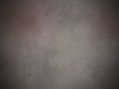 Üzerinde saat olan bir duvar ve kırmızı ışık.