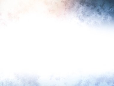 Sahilde sörf tahtası tutan bir adam.