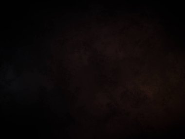 Kara bir arka plan, karanlık bir gökyüzü ve birkaç bulut.