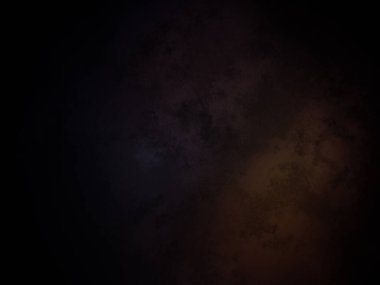 Karanlık gökyüzü ve aydınlığı olan siyah bir arkaplan.