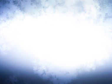 Sörf tahtasında suda bir insan.