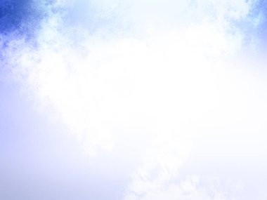 Sörf tahtasında suda bir insan.