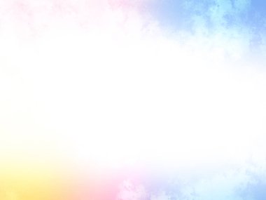 Bulutlu ve güneşli renkli bir gökyüzü.