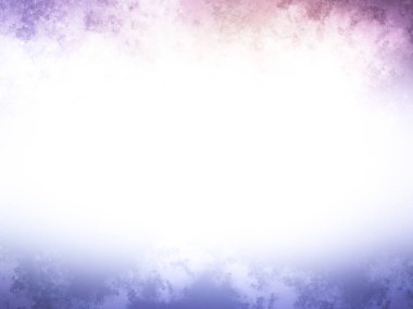 Karlı bir yüzeyde kaykay süren bir insan.