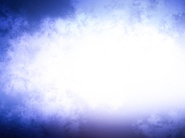 Sörf tahtasında suda bir insan.