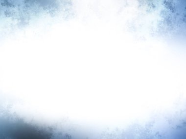 Karlı bir yüzeyde snowboard süren bir insan.