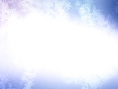 Parlak bir ışıkla bulutlu gökyüzünde uçan bir uçak.