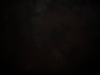 Siyah bir arka plan, karanlık bir gökyüzü ve beyaz bir uçak.