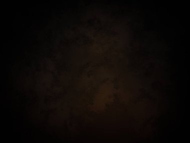 Ortasında ışık olan karanlık bir gökyüzü.