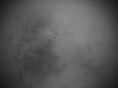 Snowboard 'da çekilmiş siyah beyaz bir fotoğraf.