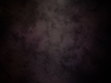 Siyah beyaz arka plan, koyu mor renk.