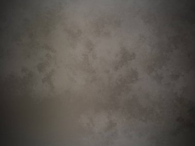 Üzerinde saat olan bir duvar ve duvarda bir saat.