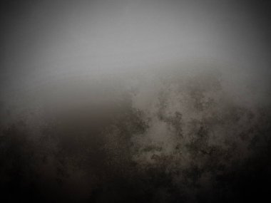 Okyanusta sörf tahtası üzerinde sörf yapan bir insan.