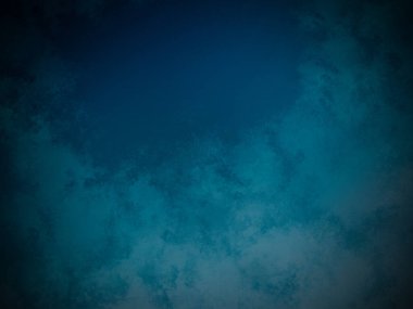 Sörf tahtasında suda bir insan.