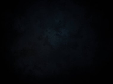 Siyah gökyüzü ve beyaz ışığı olan karanlık bir arkaplan.