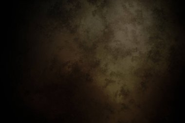 Kahverengi ve siyah renkli koyu bir arkaplan