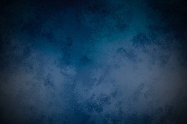 Beyaz ve siyah saati olan mavi ve siyah bir arkaplan