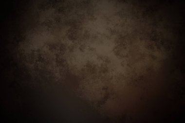 Koyu kahverengi arka plan ve küçük beyaz bir saat.