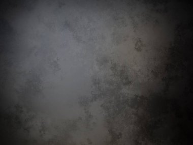 Takım elbiseli bir adamın siyah beyaz fotoğrafı.