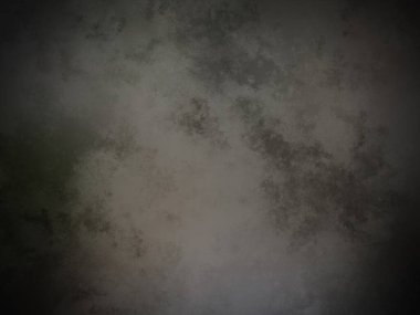 Bir duvarın siyah beyaz fotoğrafı.