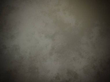 Üzerinde saat olan bir duvar ve duvarda bir saat.