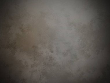 Üzerinde saat olan bir duvar ve duvarda bir saat.