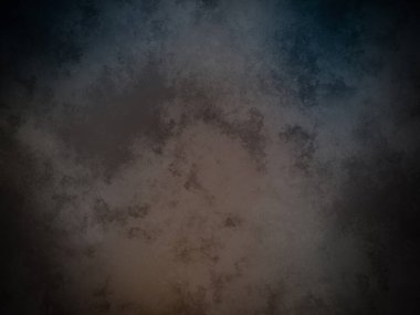 Üzerinde saat olan karanlık ve kirli bir duvar.