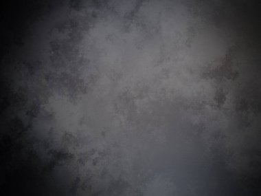 Bir duvarın siyah beyaz fotoğrafı.