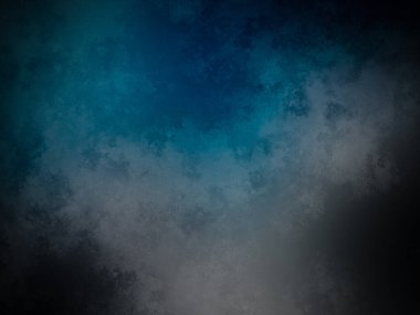 Karanlık bir yüzeyde kaykay süren bir adam.