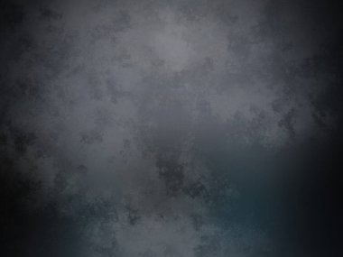 Takım elbiseli ve kravatlı bir adam duvarın önünde duruyor.