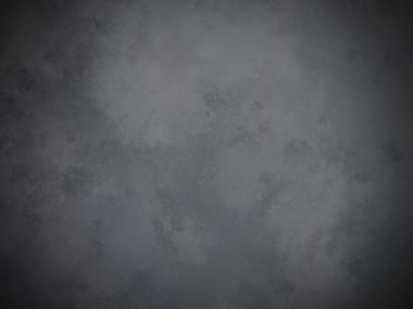 Bir duvarın siyah beyaz fotoğrafı.