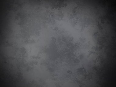 Bir duvarın siyah beyaz fotoğrafı.