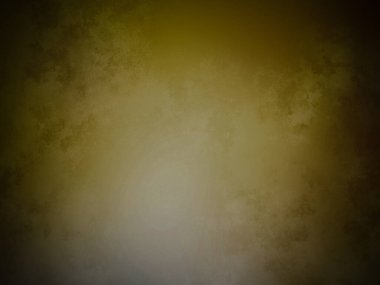 Takım elbiseli ve kravatlı bir adam duvarın önünde duruyor.