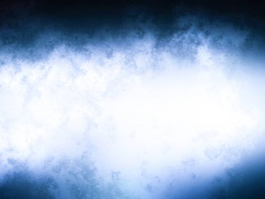 Bulutlu koyu mavi gökyüzü