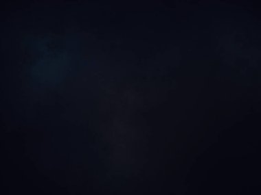 Buharlı koyu mavi arkaplan