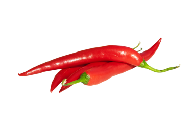 Beyaz arka planda yeşil yapraklı kırmızı biber.