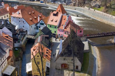 Cesky Krumlov nehri ve eski şehir