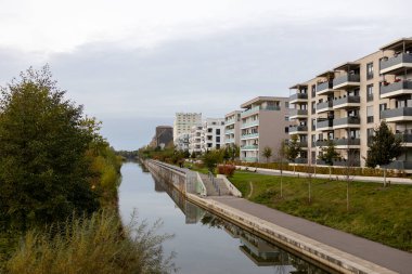Leipzig 'deki yeni liman Baharda ya da kışın güneşli bir günde