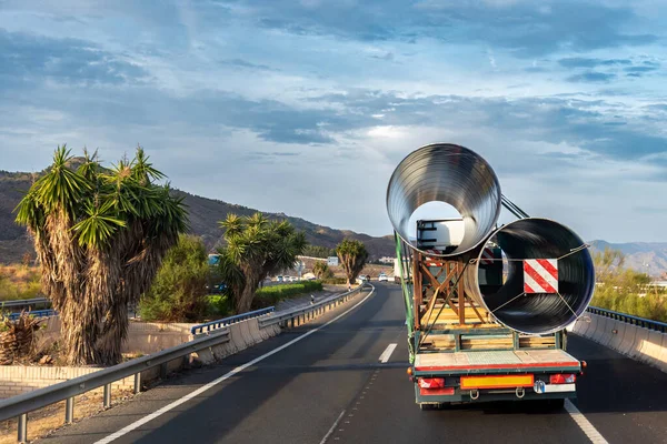 Tubos Transporte Camiones Para Industria Del Gas Petróleo — Foto de Stock