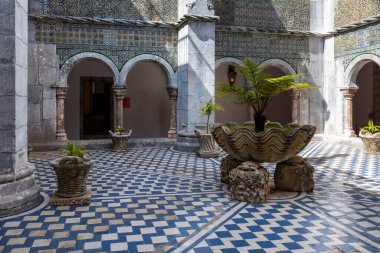 Tüy Sarayı 'nın iç avlusu, Quinta da Pena, Sintra.